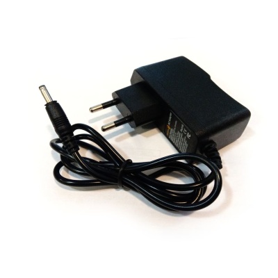 Блок питания внешний 5В 2А штекер 3,5x1,35